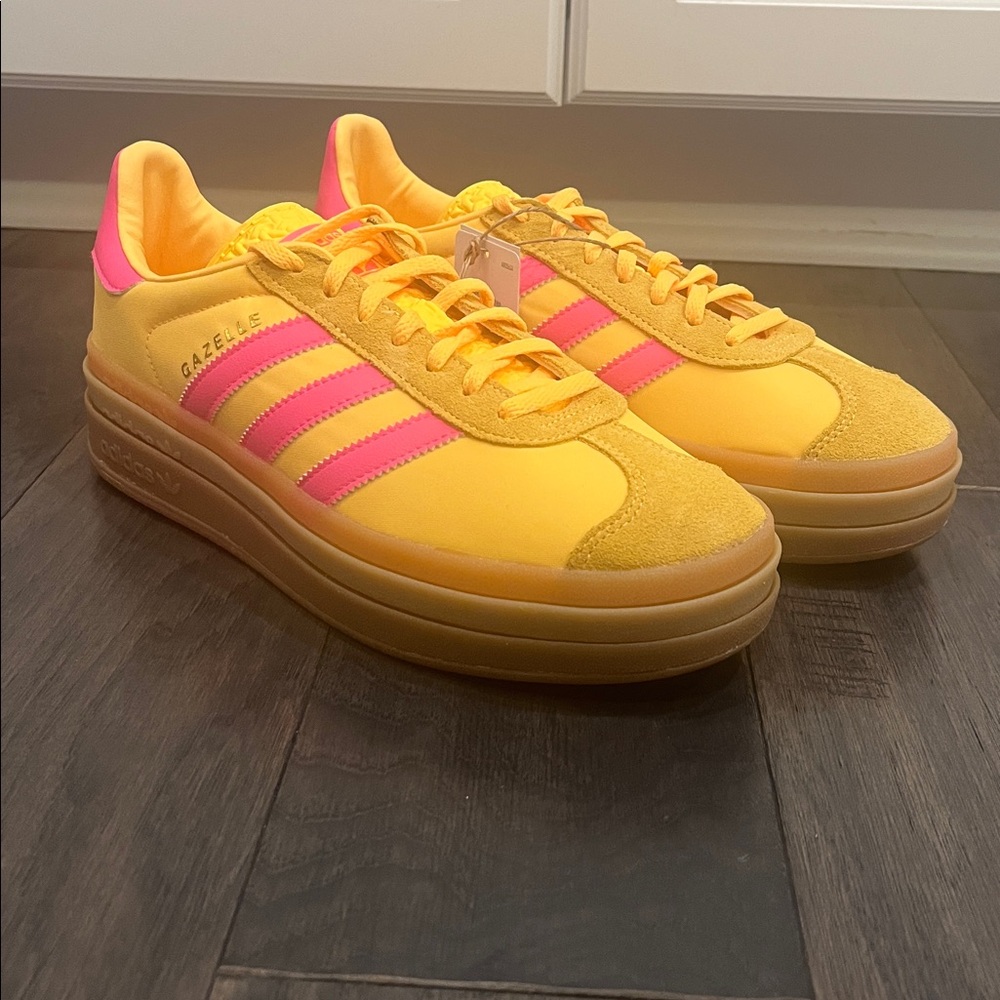 Adidas Gazelle Bold Shoes Sneakers new IG4387 Women’s Size 9